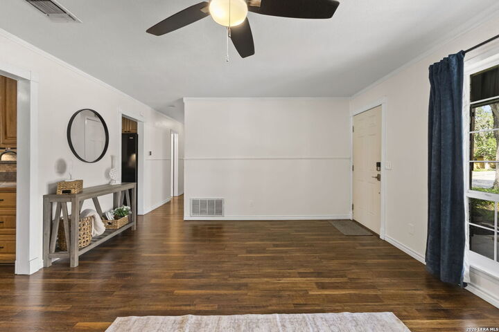 Property Photo: 1636 Marigold Dr TX 78130