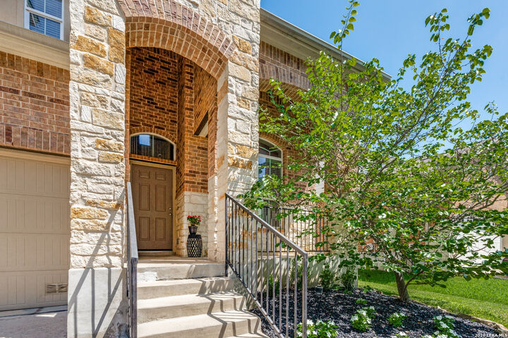 Property Photo: 829 Marbella TX 78108