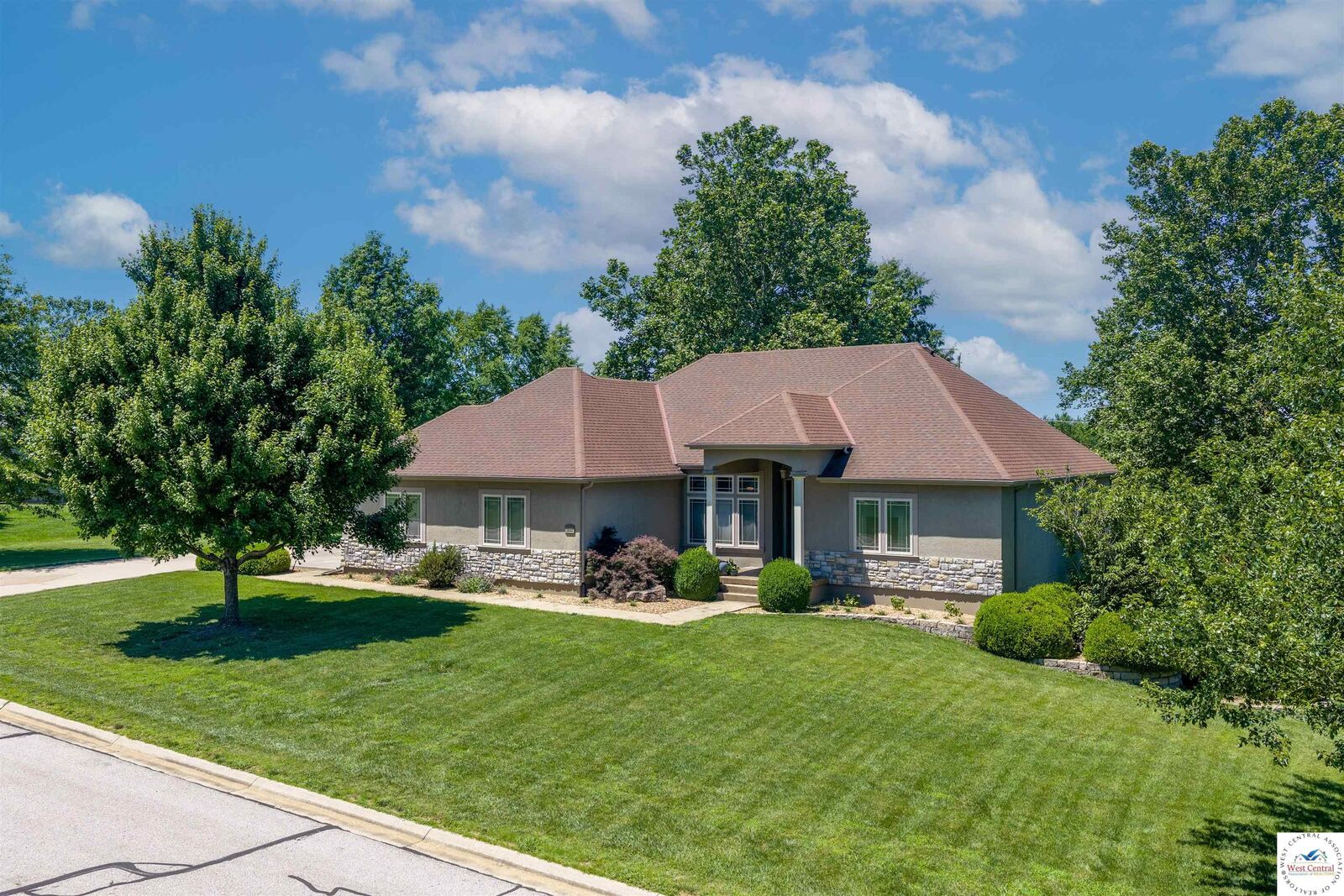 Property Photo:  2250 West Country Club  MO 65301 