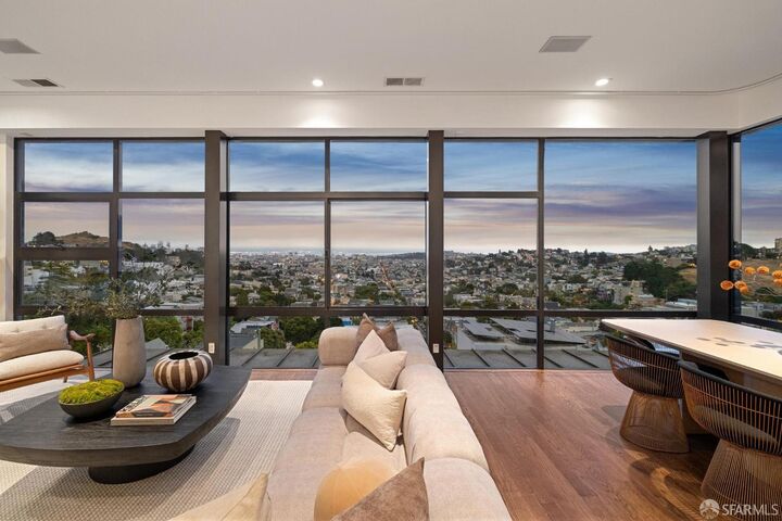 Property Photo:  10 Deming Street  CA 94114 