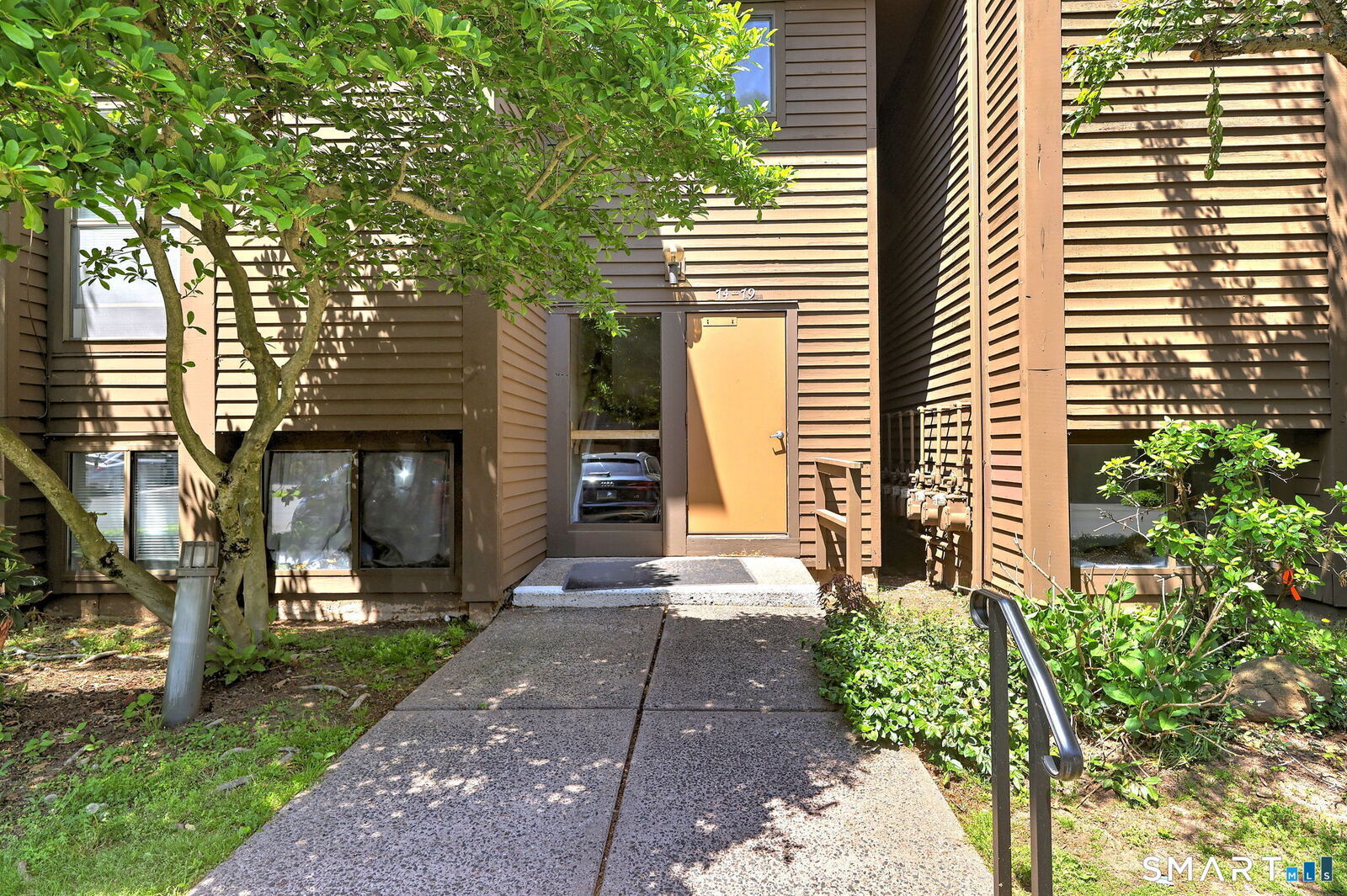 Property Photo: 900 Mix Avenue 79 CT 06514