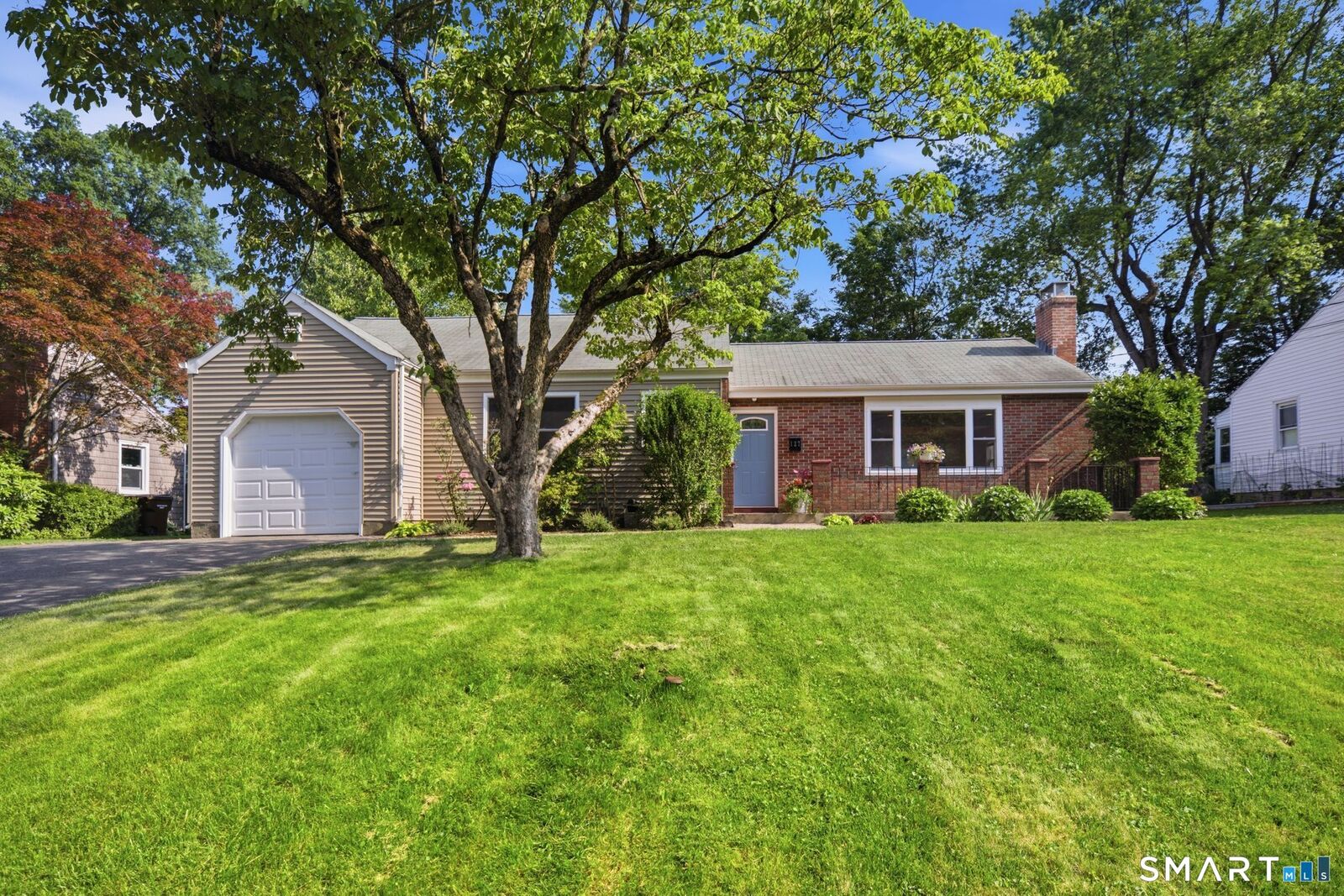 Property Photo:  127 Haynes Road  CT 06117 