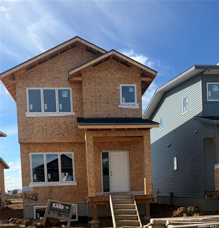 Property Photo: 1428 Besnard Drive SK S0K 2T1