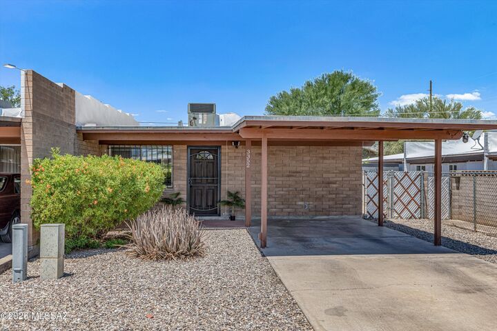 Property Photo:  3352 E Fort Lowell Road  AZ 85716 