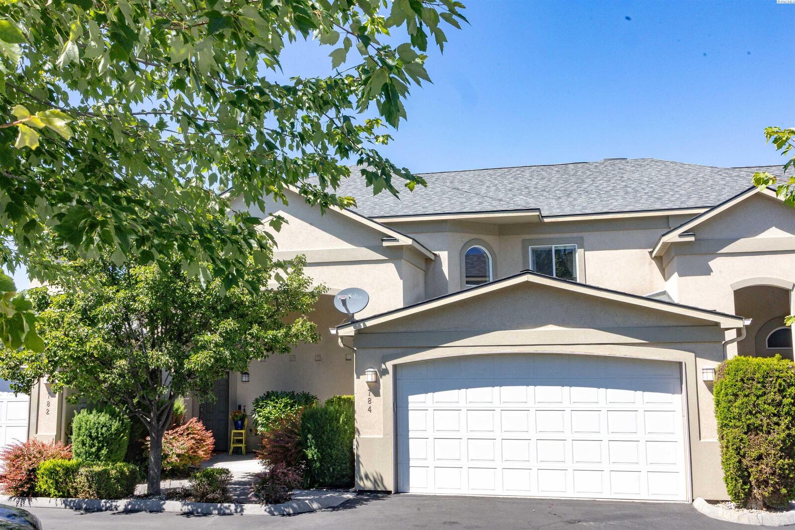 Property Photo:  784 Canyon  WA 99352 