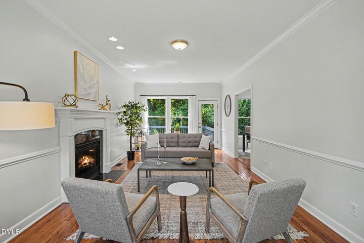 Property Photo: 903 Baileymoor Court NC 27526