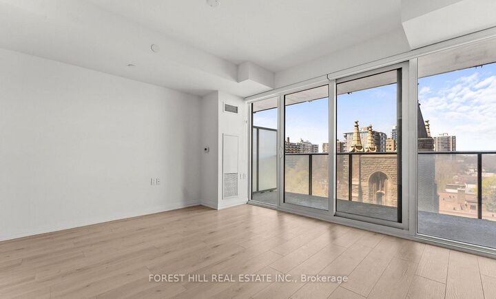 Property Photo: 99 Foxbar Road 506 ON M4V 2G5
