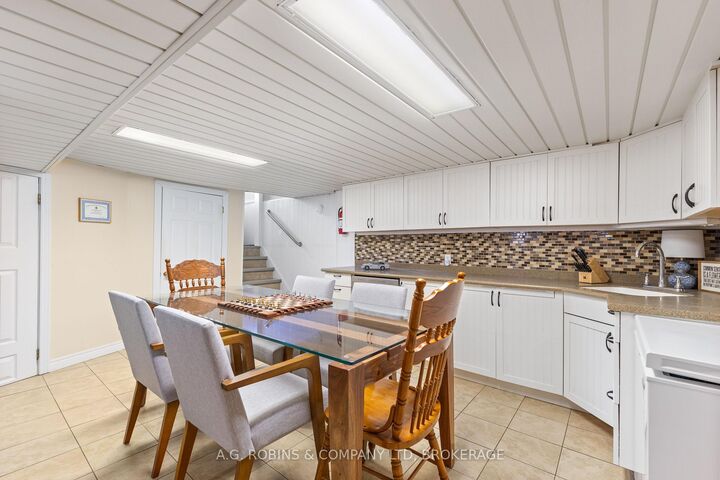 178 Rosemount Avenue — photo 1