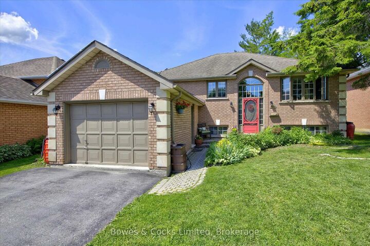Property Photo: 699 Fortye Drive ON K9K 2G4