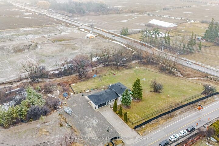 Property Photo: 11075 Clarkway Drive ON L6P 0W1