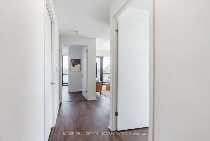 Property Photo: 251 Masonry Way 306 ON L5H 0B3