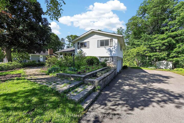 Property Photo: 321 Glenbrook Drive ON L4R 5G4