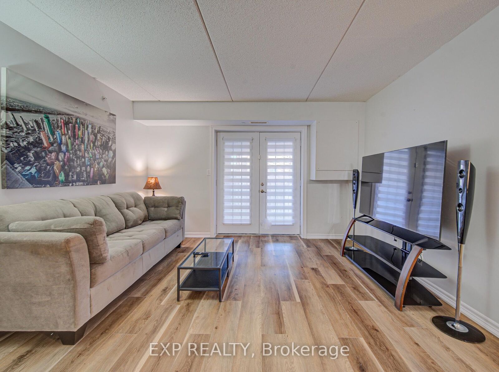 Property Photo: 1490 Bishops Gate 106 ON L6M 4N3