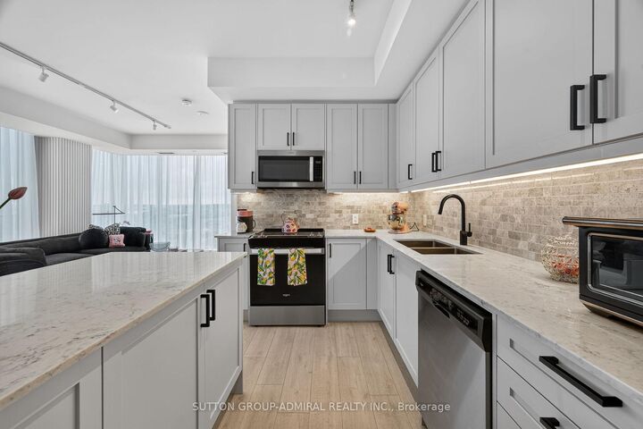 Property Photo: 10 Gatineau Drive 1206W ON L4J 0L2