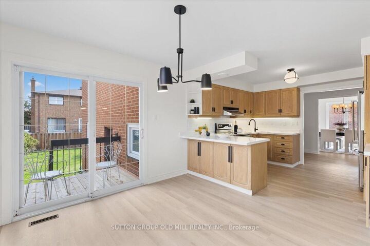 Property Photo: 37 Brandy Crescent ON L4L 3C5