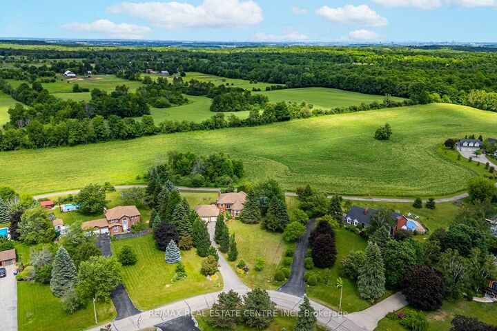 Property Photo: 20 Shortill Road ON L7G 4S4