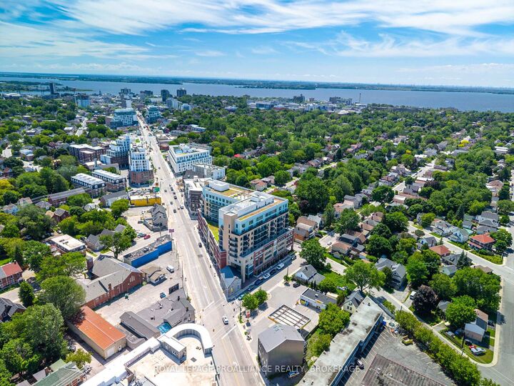 Property Photo: 652 Princess Street 818 ON K7L 1E5