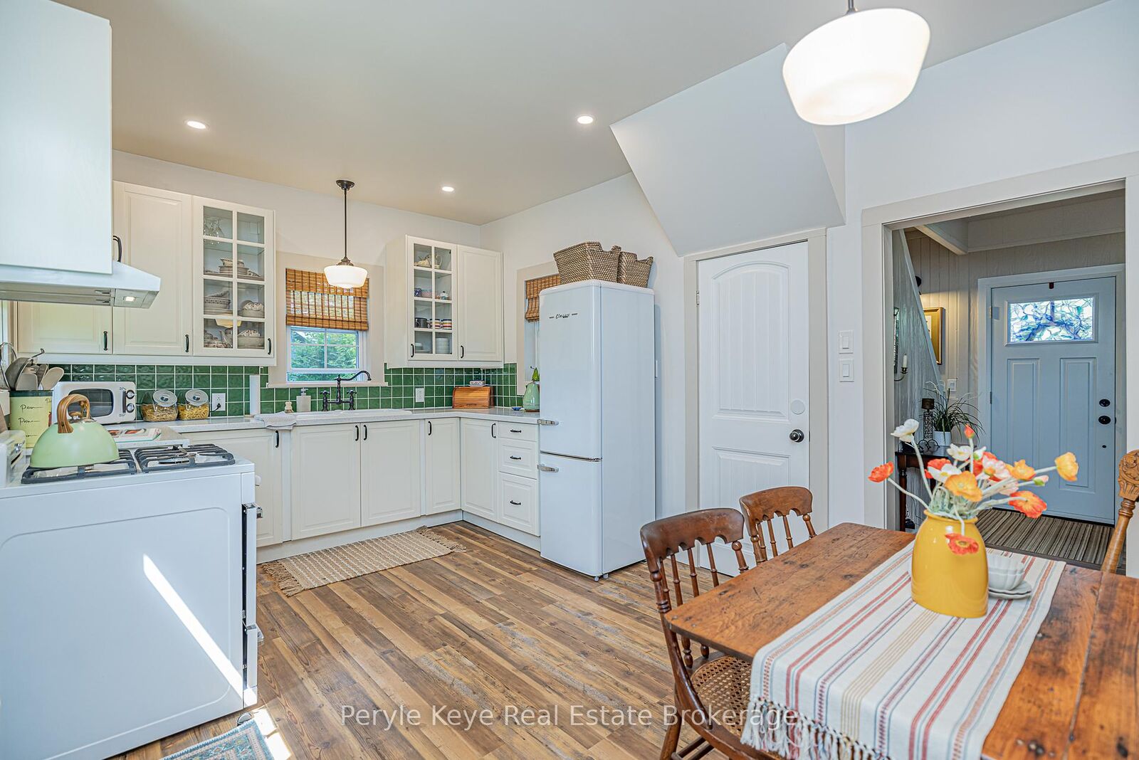 Property Photo: 14 Milton Street ON P1L 1G8