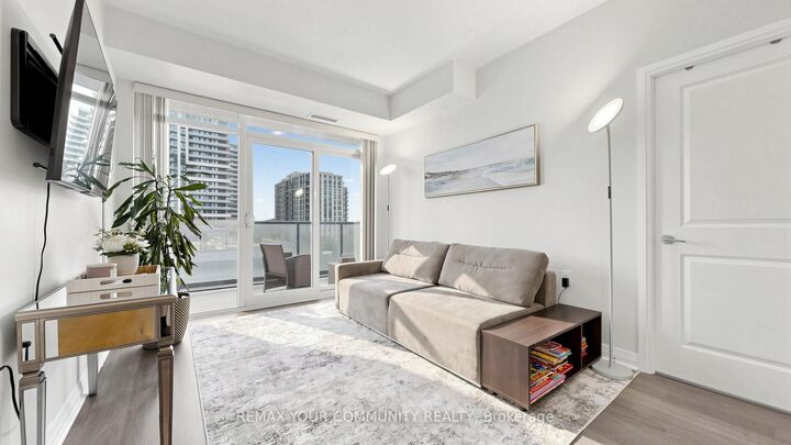 Property Photo: 55 Oneida Crescent 408 ON L4B 0E8