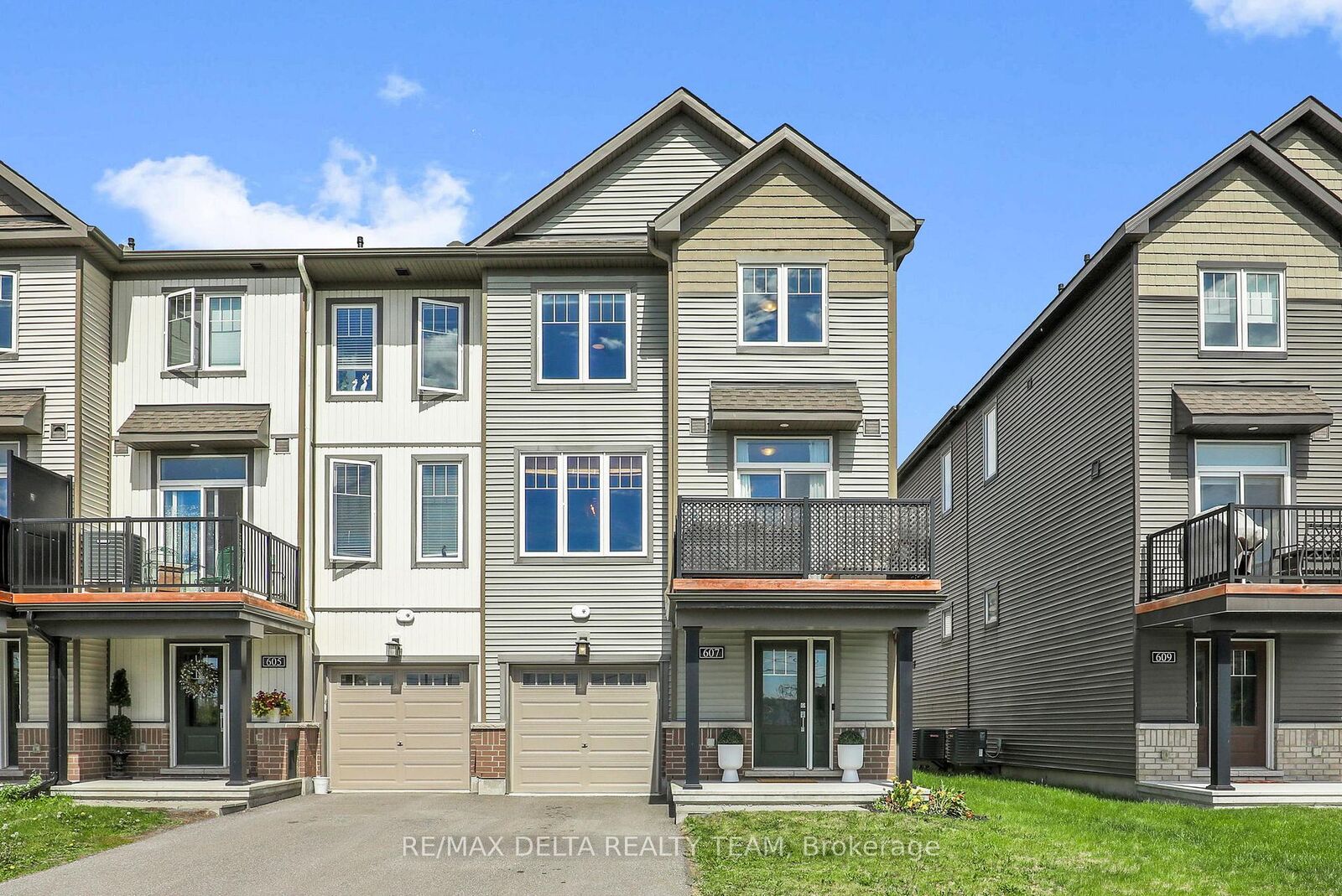 Property Photo: 607 Prominence Way ON K4A 5K8