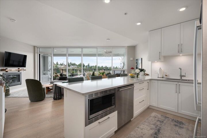 Property Photo: 3529 Dolphin Dr #301 BC V9P 9K1