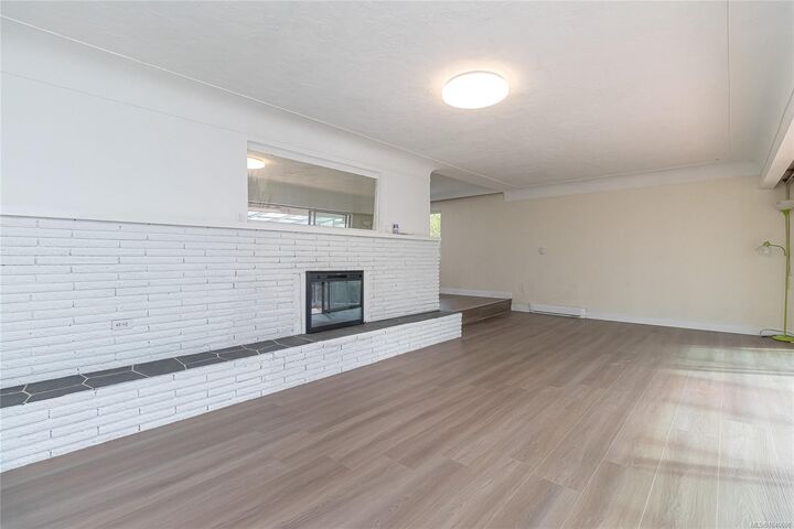 Property Photo: 3933 Saanich Rd BC V8X 1Y7
