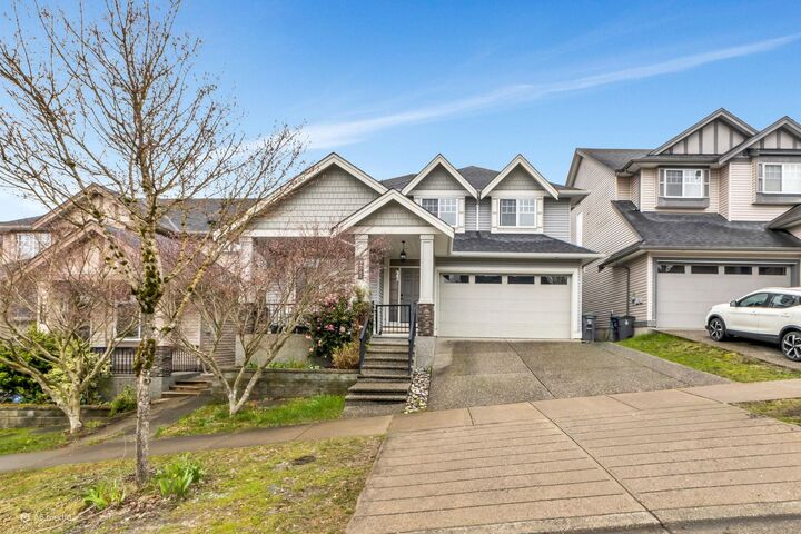 6082 145A Street — photo 1