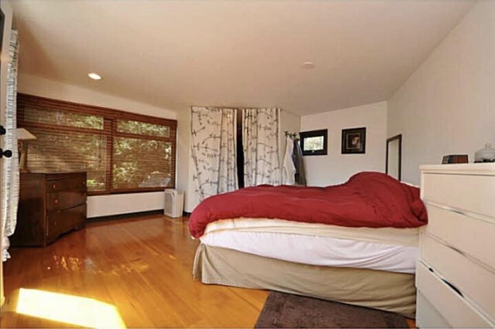 Property Photo: 937 Underhill Drive BC V4M 2V4