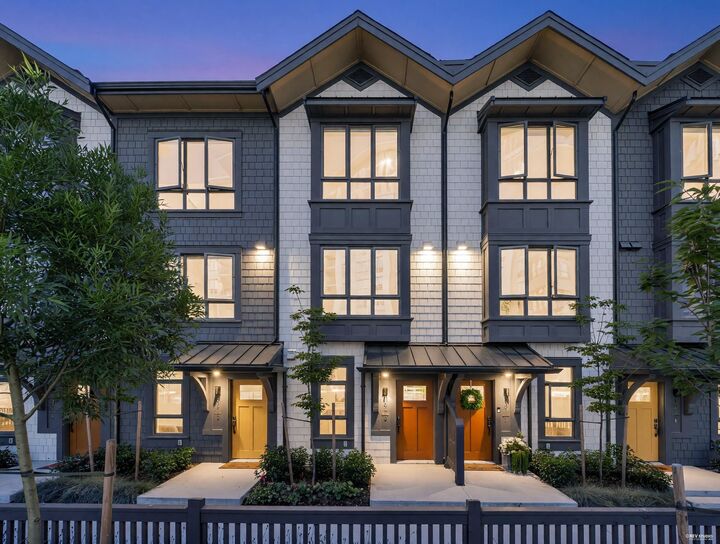 2320 Emery Court 103 — photo 1