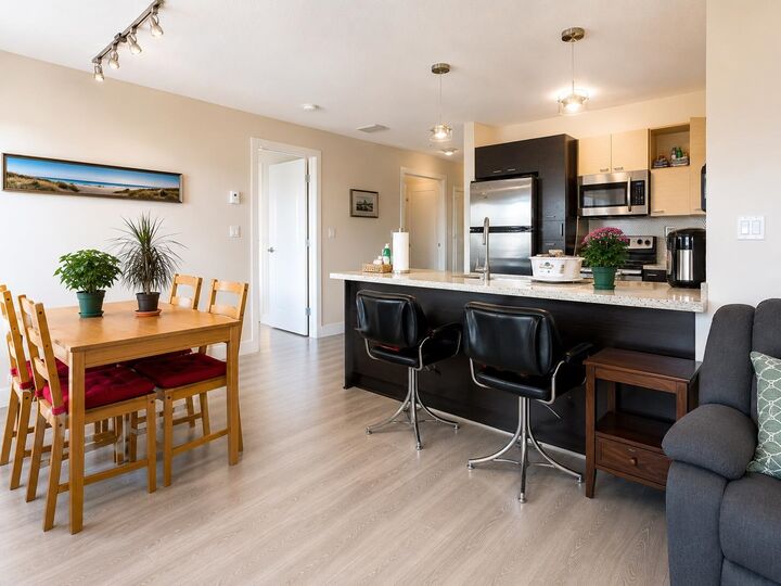 Property Photo: 7445 120 Street 306 BC V4C 0B3