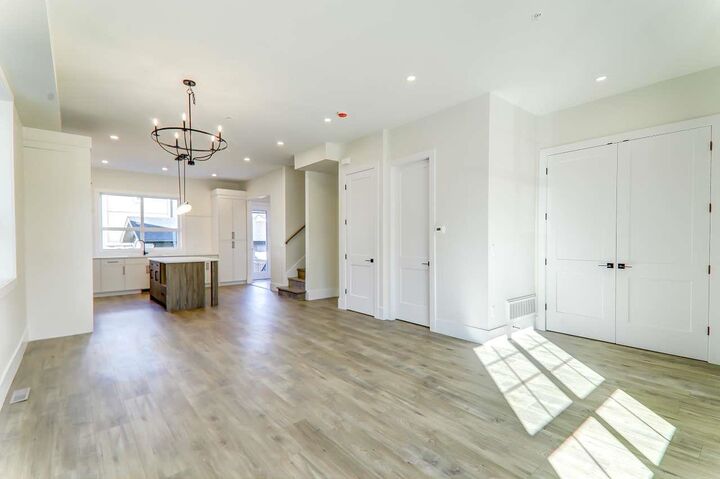 Property Photo: 20687 76 Avenue BC V3V 1V5