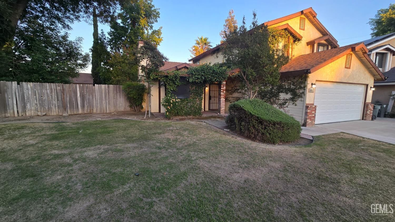 Property Photo: 9001 Coulter Court CA 93311