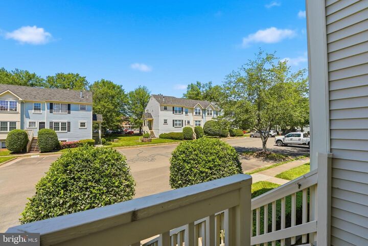 Property Photo: 210 Fernwood Place C VA 20186