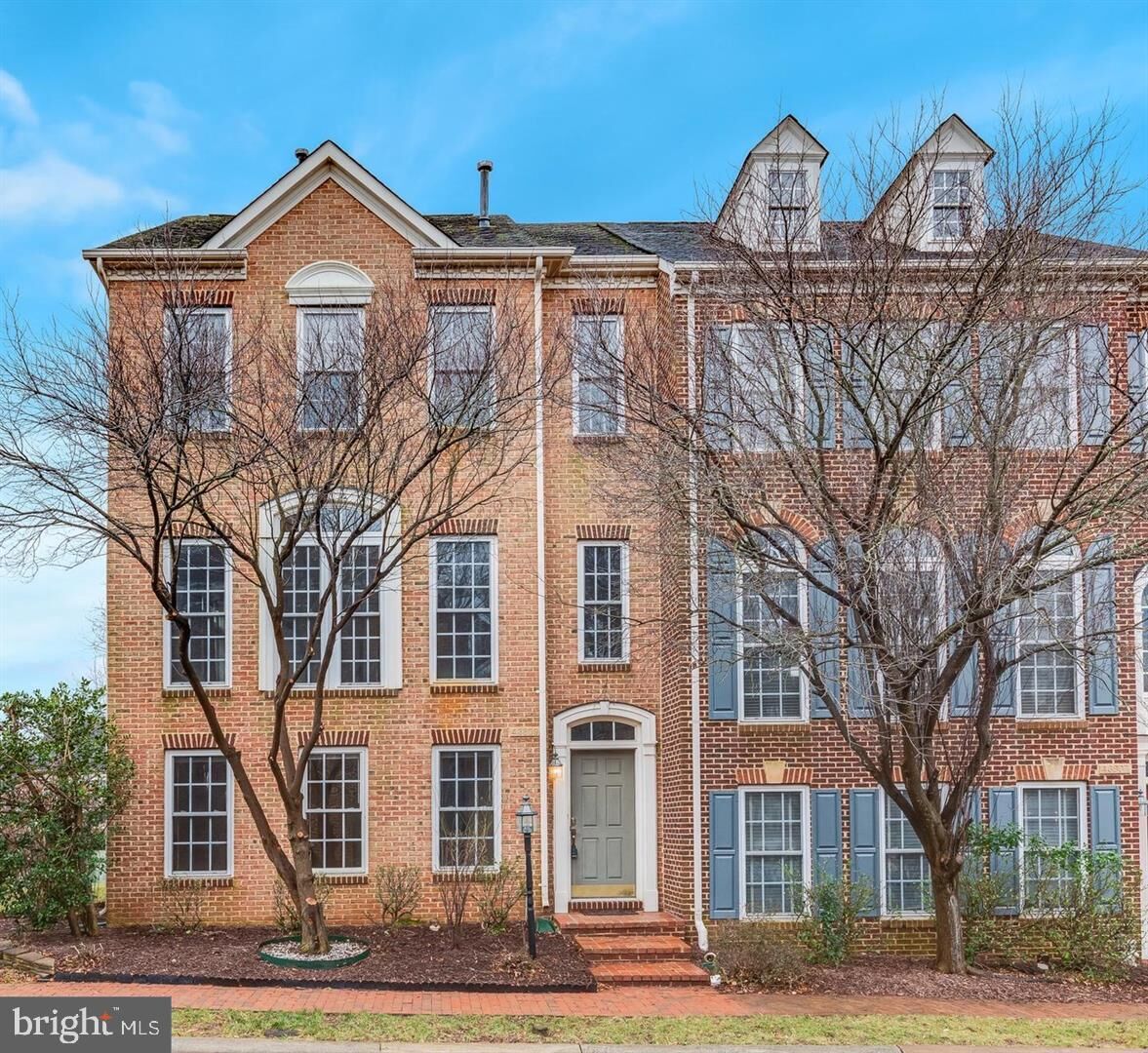 Property Photo:  43809 Water Bay Terrace  VA 20176 