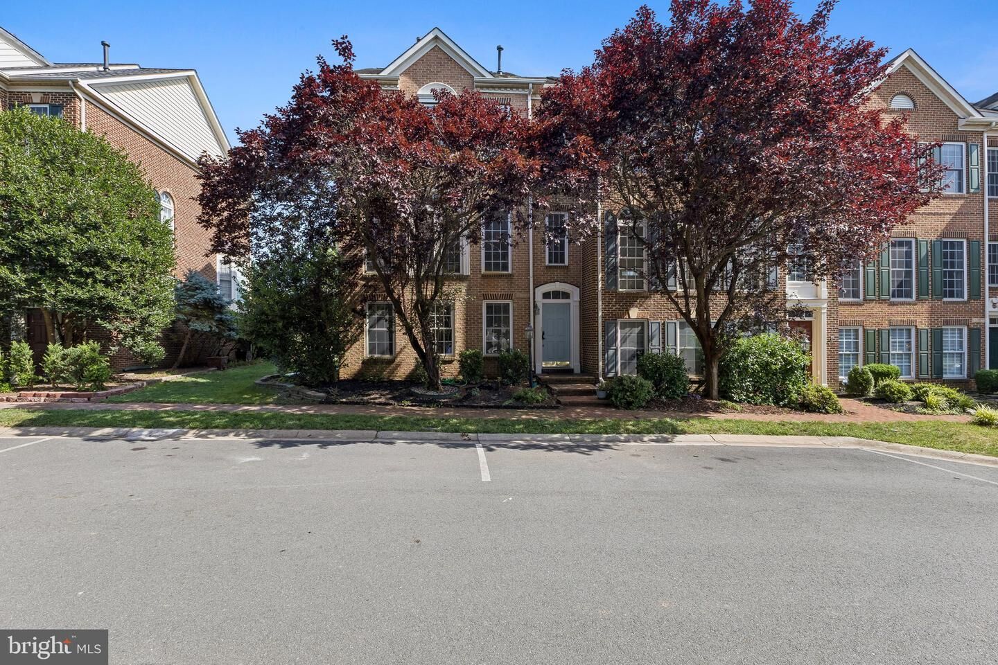 Property Photo: 43809 Water Bay Terrace VA 20176