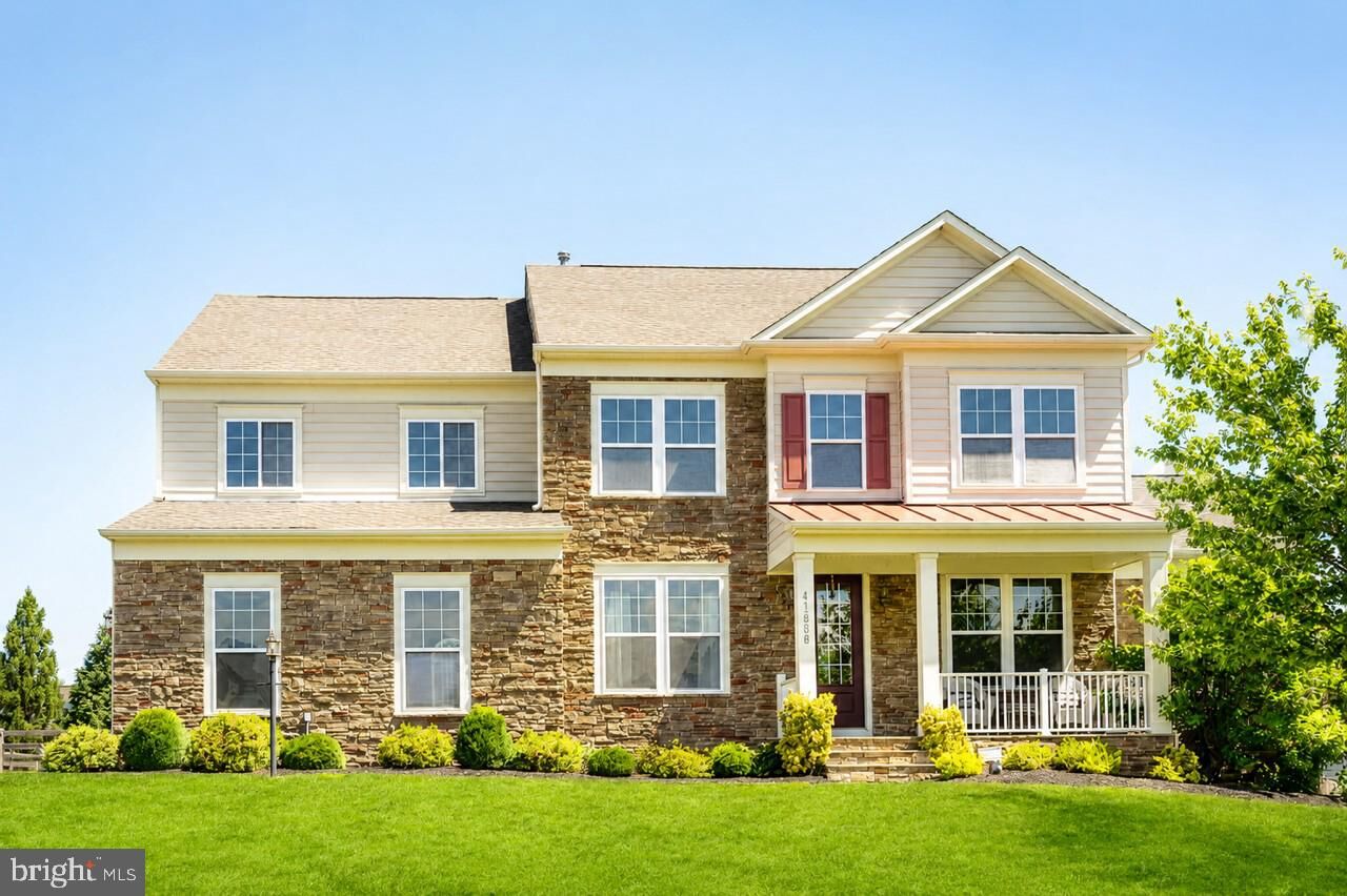 Property Photo: 41858 Farnborough Place VA 20176