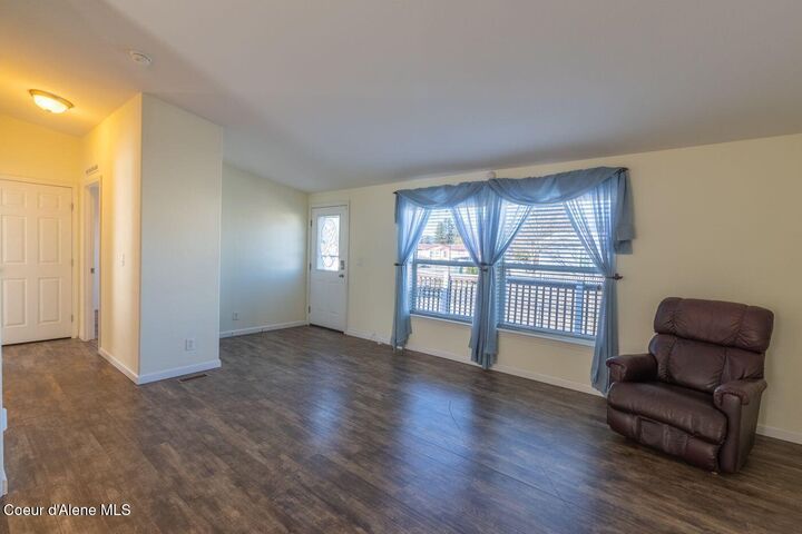 Property Photo: 2125 W Yorkshire Ave ID 83815