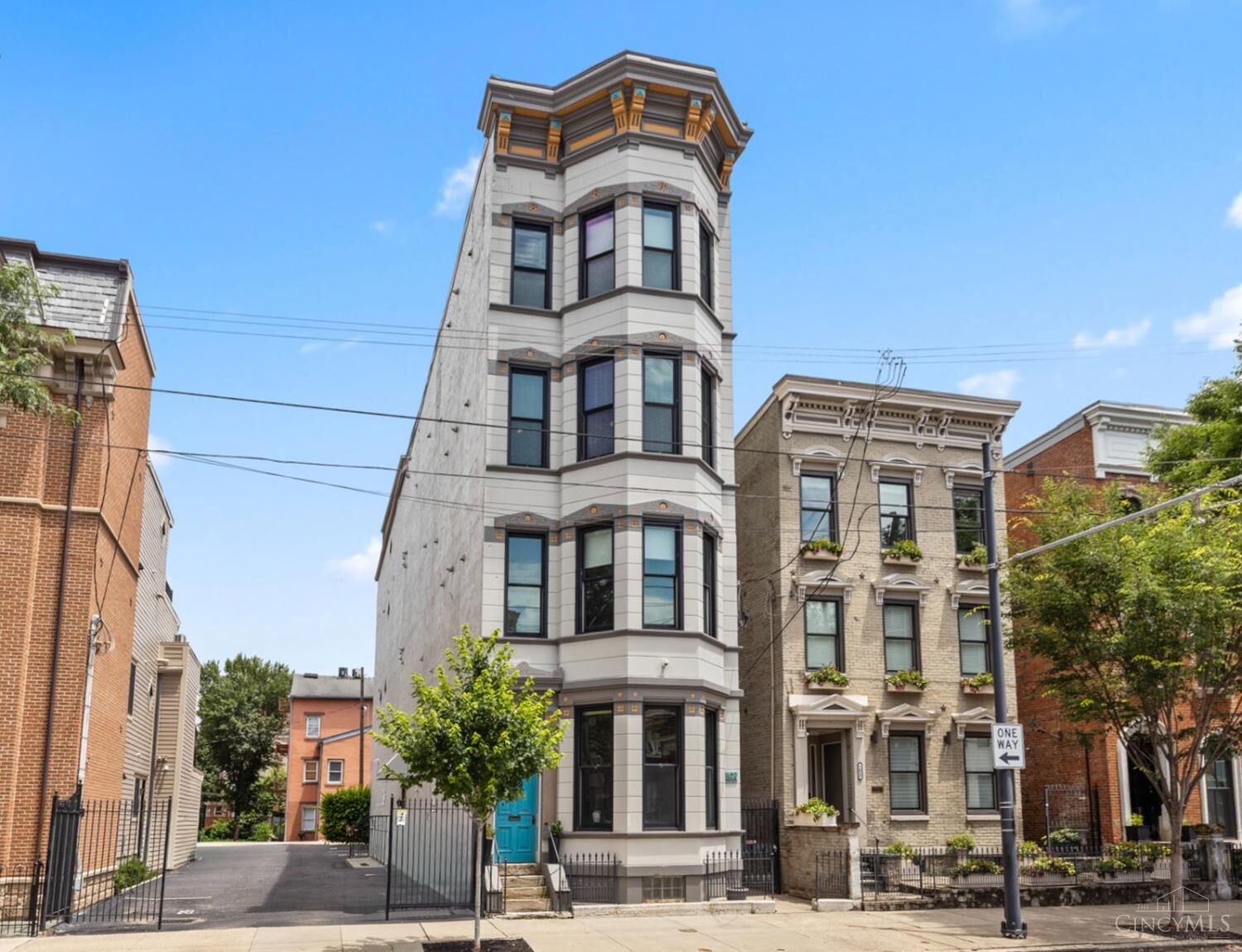 Property Photo:  1420 Elm Street  OH 45202 