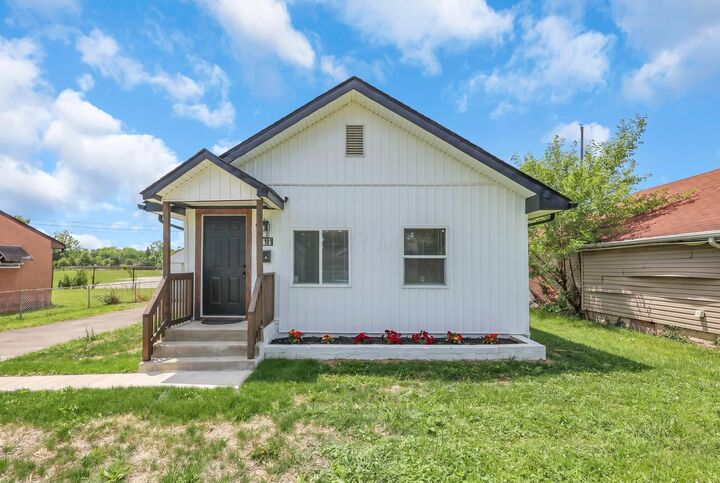 Property Photo:  1181 Minnesota Avenue  OH 43211 