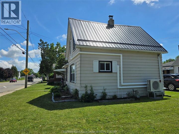 Property Photo:  306 Murray Street  ON N8A 1V4 
