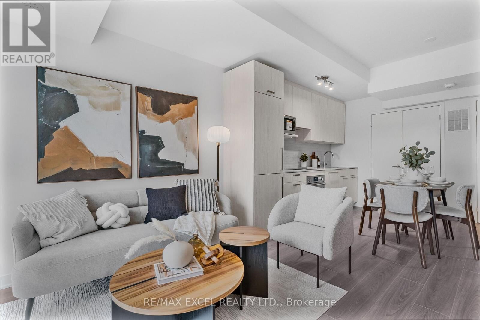 Property Photo:  75 Curlew Drive Th09  ON M3A 0A9 