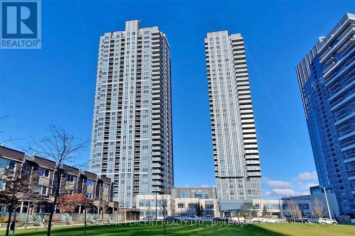 Property Photo: 275 Village Green Square 2915 ON M1S 0L8