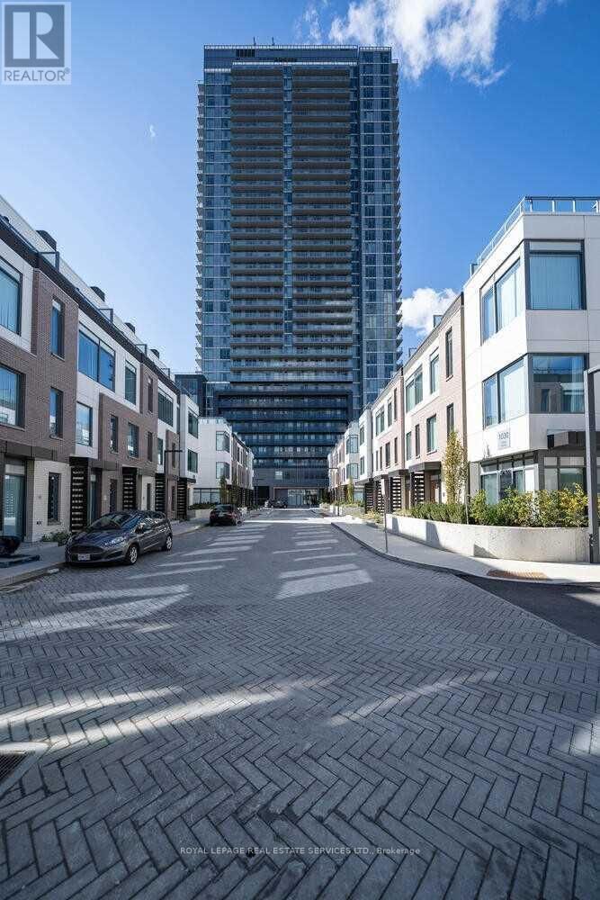 Property Photo:  7895 Jane Street East 2118  ON L4K 2M7 