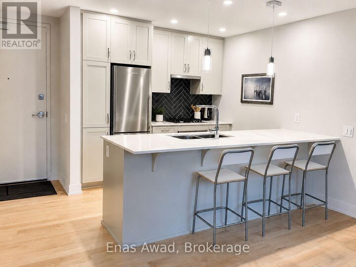 Property Photo: 60 Springhurst Avenue 301 ON K1S 5V7