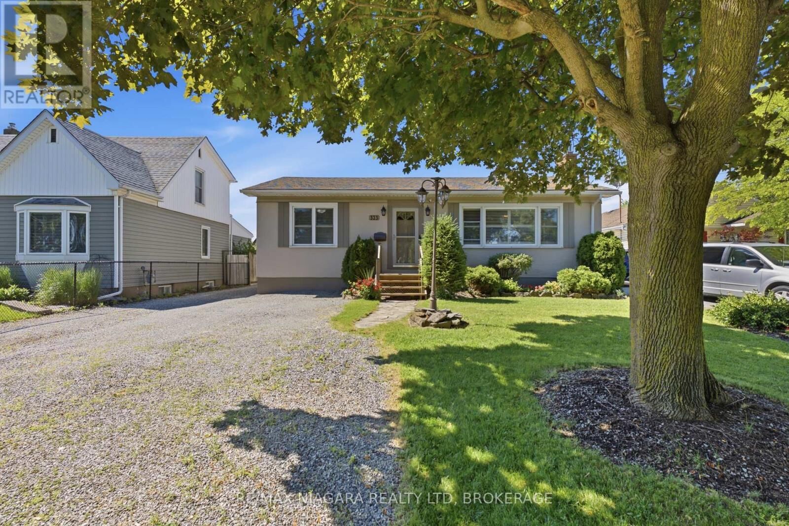 Property Photo: 323 St Paul Street West ON L2S 2E8