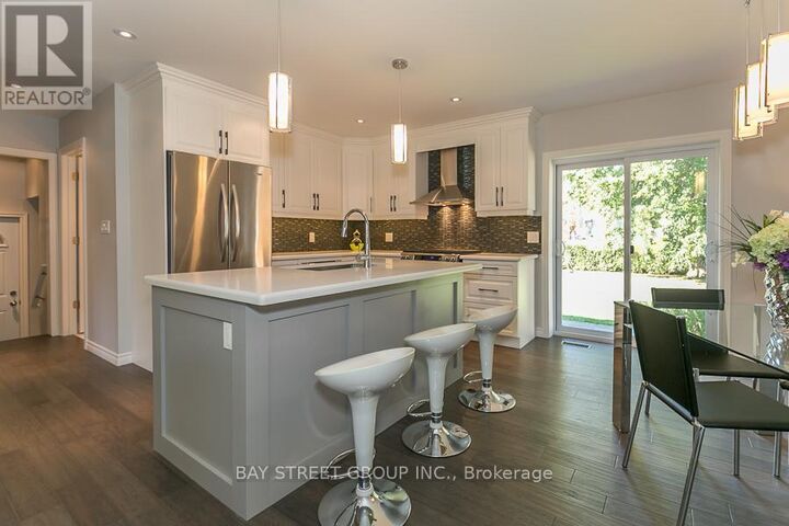 Property Photo: 367 Kerrybrook Drive ON L4C 3R4