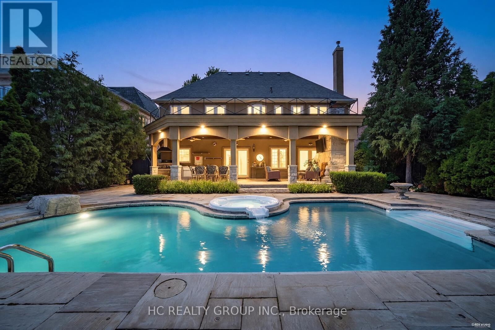 Property Photo:  75 Yorkminster Road  ON M2P 1M4 