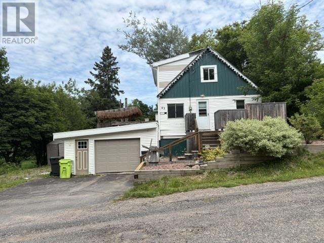 Property Photo: 43 Penno Rd ON P6C 2Z9