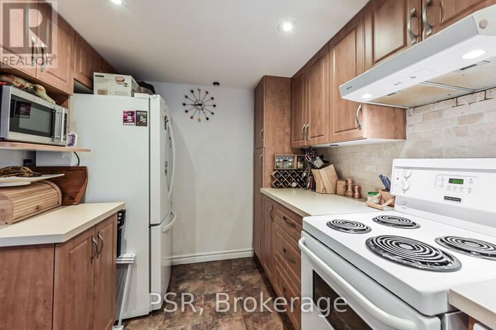 Property Photo: 60 Homewood Avenue 330 ON M4Y 2X4