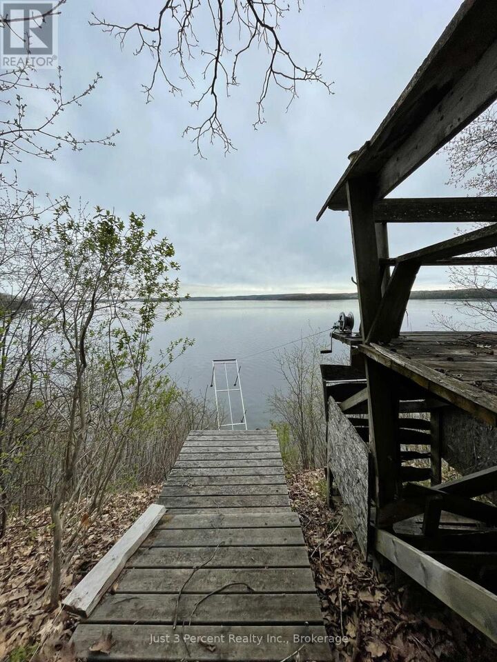 Property Photo:  100 Cow Island  ON K0B 1B0 